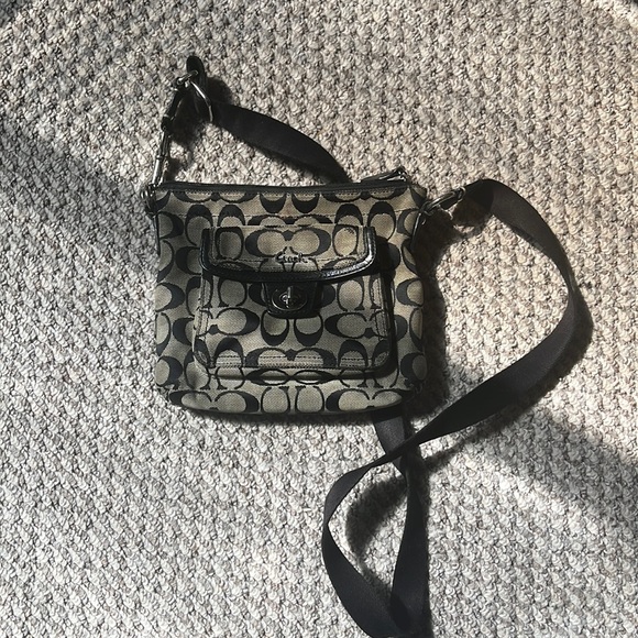 coach crossbody - Picture 1 of 3